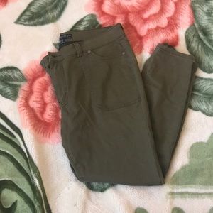 ❗️❗️SOLD❗️❗️Plus Size Forever 21 Pants!